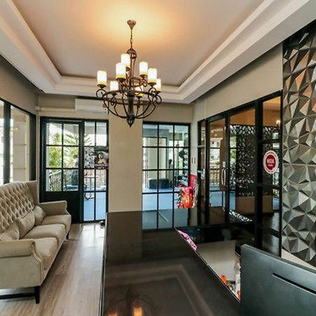Marisa Residence Bangkok Luaran gambar